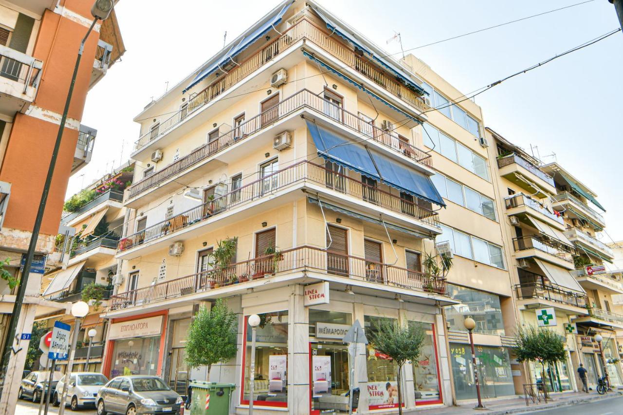 Fresh & Renovated Apartment Next To Metro Station Athens Exterior photo